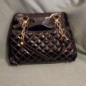 MAXX New York black patent leather purse